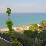 Panorama *